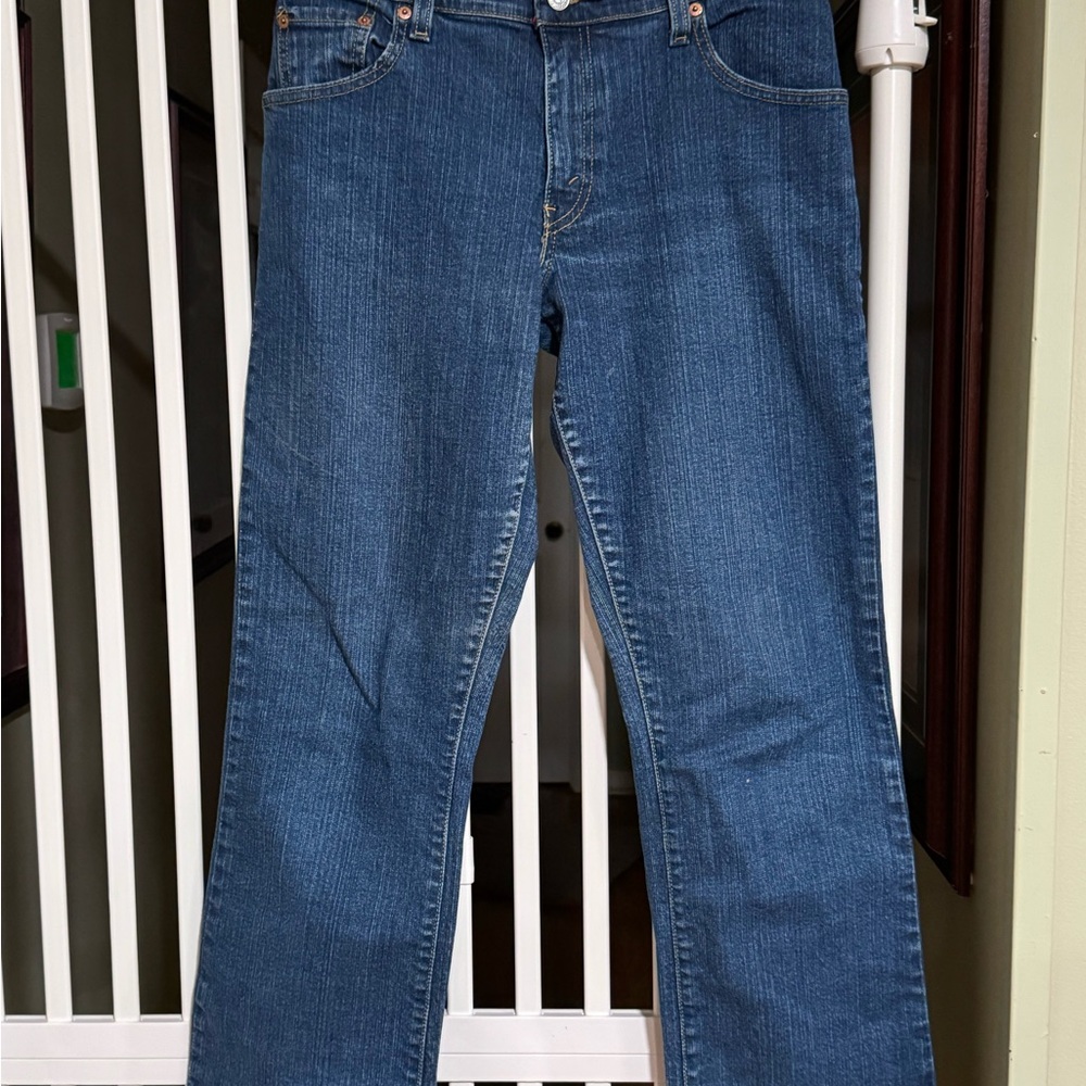 Levi’s women’s 550 Relaxed Boot Cut jeans, blank Red Tab, 8 short.